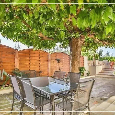Provencal Parenthesis 아파트